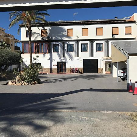 Hostal Meson Arboleas Luaran gambar