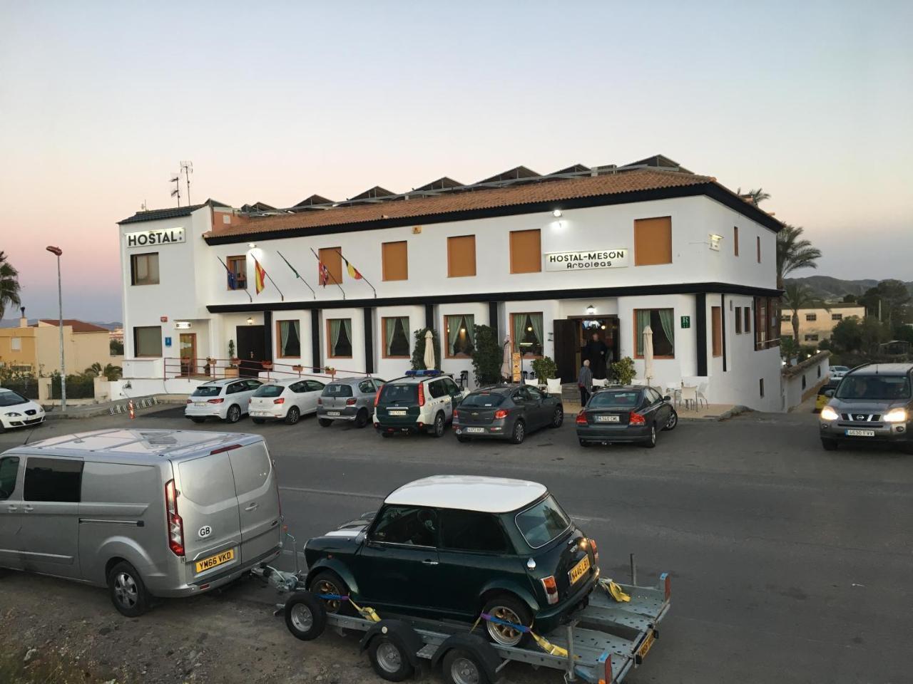 Hostal Meson Arboleas Luaran gambar